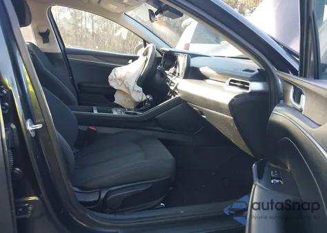 2022 Kia K5 Lxs z USA, uszkodzony, nr VIN 5XXG14J29NG109954